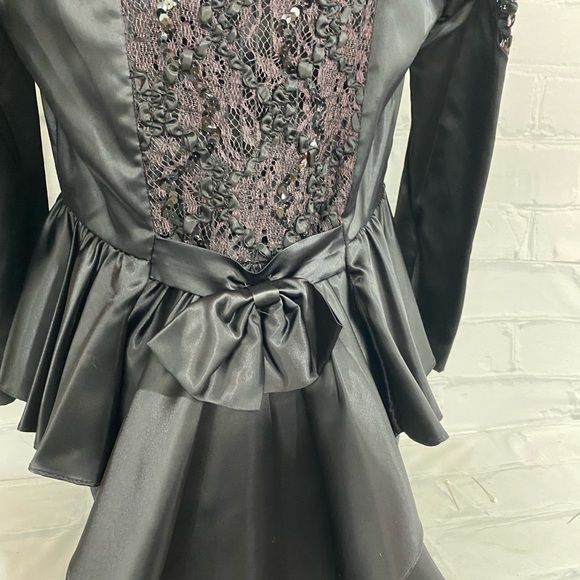 Jacket With Tails - Picture 8 of 16